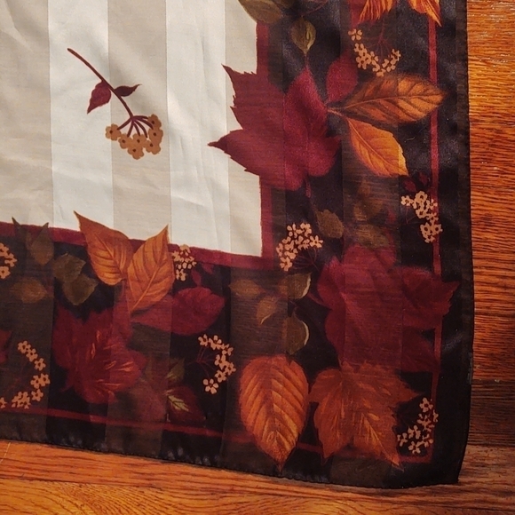 COPY - Autumn Leaves Pattern Scarf - Picture 4 of 9